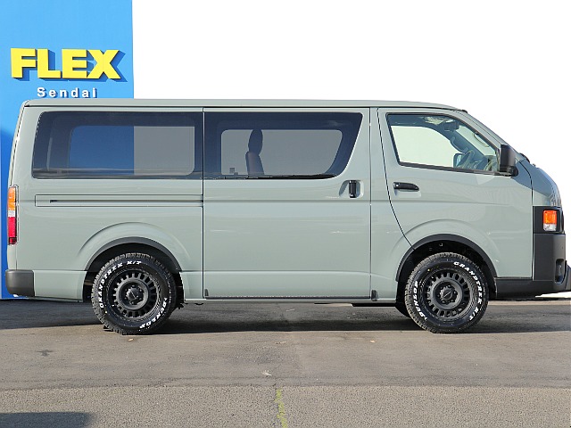 東北最大級のハイエース専門店！展示台数は常時４０台以上！