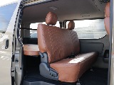 セカンドシートにもクラシックシートカバー装備済みです！！汚れや劣化などの緩和にもなりお手入れも楽々できるようになります！！