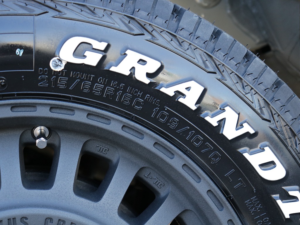 トヨタ ハイエースバン(29枚目)