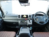 運転席周りも綺麗な状態で運転の際の快適性や安心性もばっちりな車両になっております！！