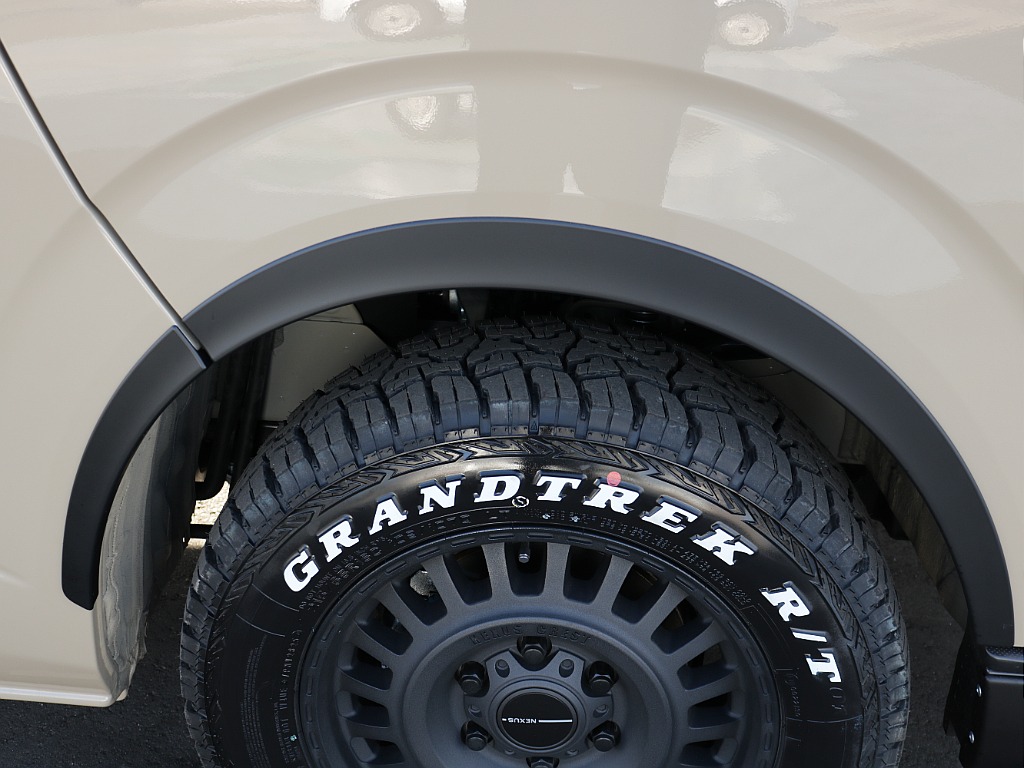 トヨタ ハイエースバン(35枚目)