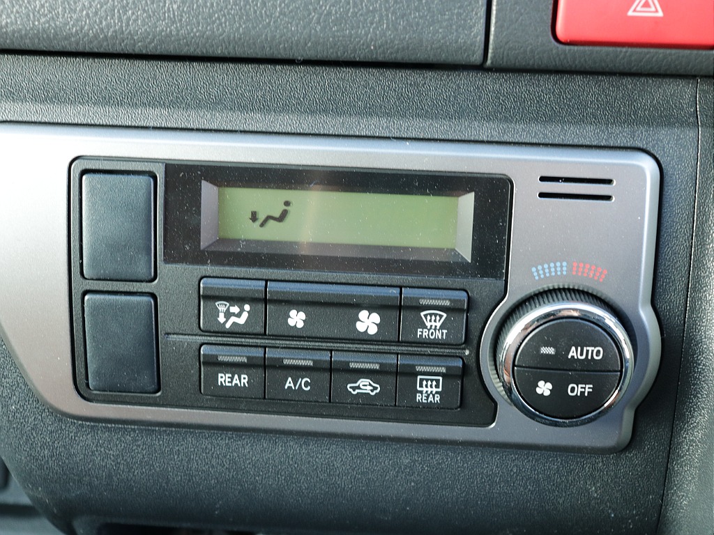 トヨタ ハイエースバン(58枚目)