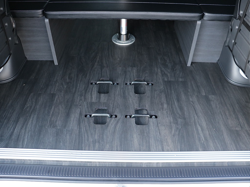 フローリング施工されておりますので、お掃除も楽々です♪