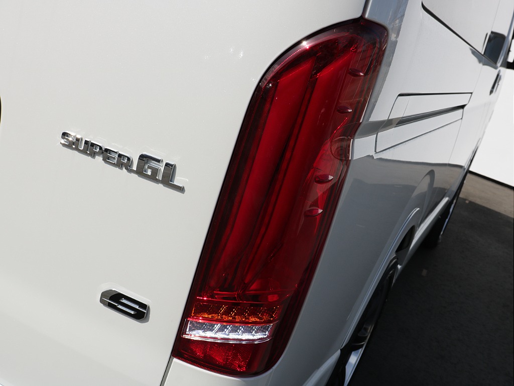 新品ラムダＬＥＤテールライト装備済み♪