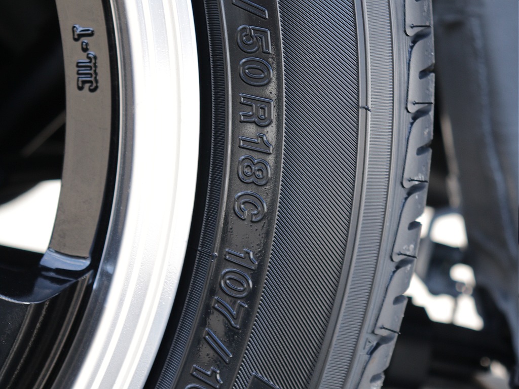 トヨタ ハイエースバン(27枚目)