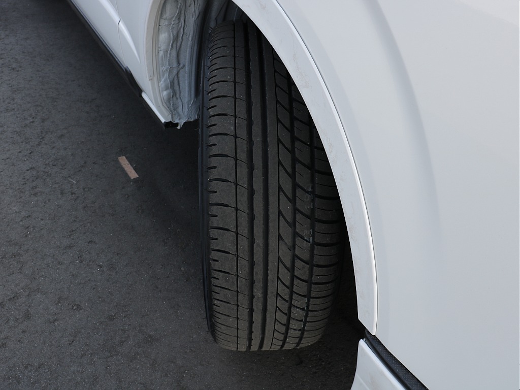 トヨタ ハイエースバン(28枚目)