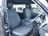 シートもダークプライムS専用になっており高級感があります♪座り心地もグッドです♪