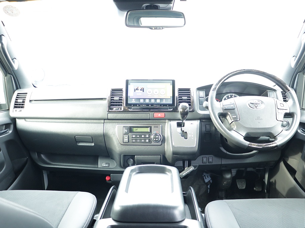 フローティングナビで見やすく！