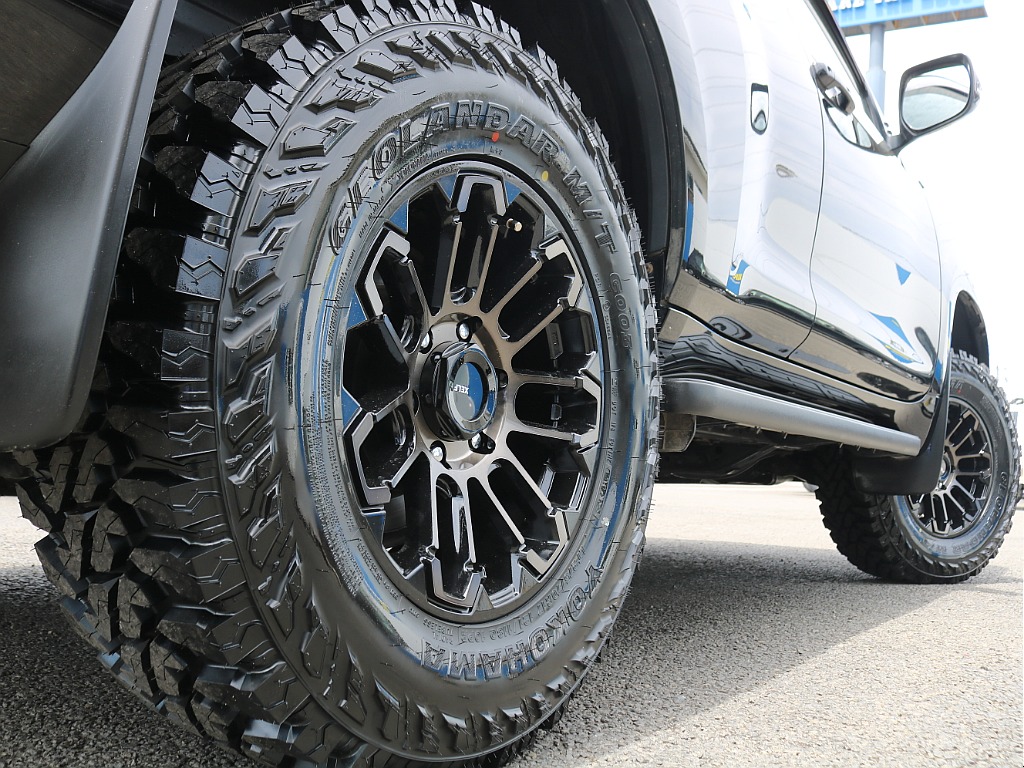 ＦＬＥＸグループは「すべての人に愛車を」をコンセプトに車種別に全国展開中！愛車と一緒に、ライフスタイルを充実させてもらいたいという思いで、ランクル仙台泉店では皆様のご要望になんでもお応えします♪
