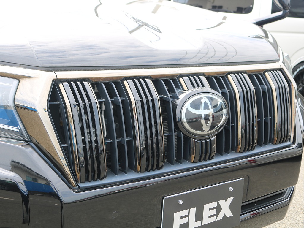 ＦＬＥＸグループは「すべての人に愛車を」をコンセプトに車種別に全国展開中！愛車と一緒に、ライフスタイルを充実させてもらいたいという思いで、ランクル仙台泉店では皆様のご要望になんでもお応えします♪
