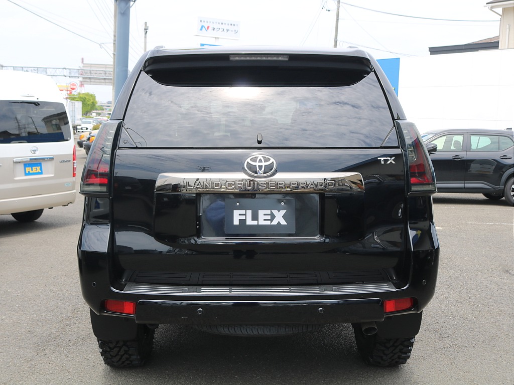 ＦＬＥＸグループは「すべての人に愛車を」をコンセプトに車種別に全国展開中！愛車と一緒に、ライフスタイルを充実させてもらいたいという思いで、ランクル仙台泉店では皆様のご要望になんでもお応えします♪