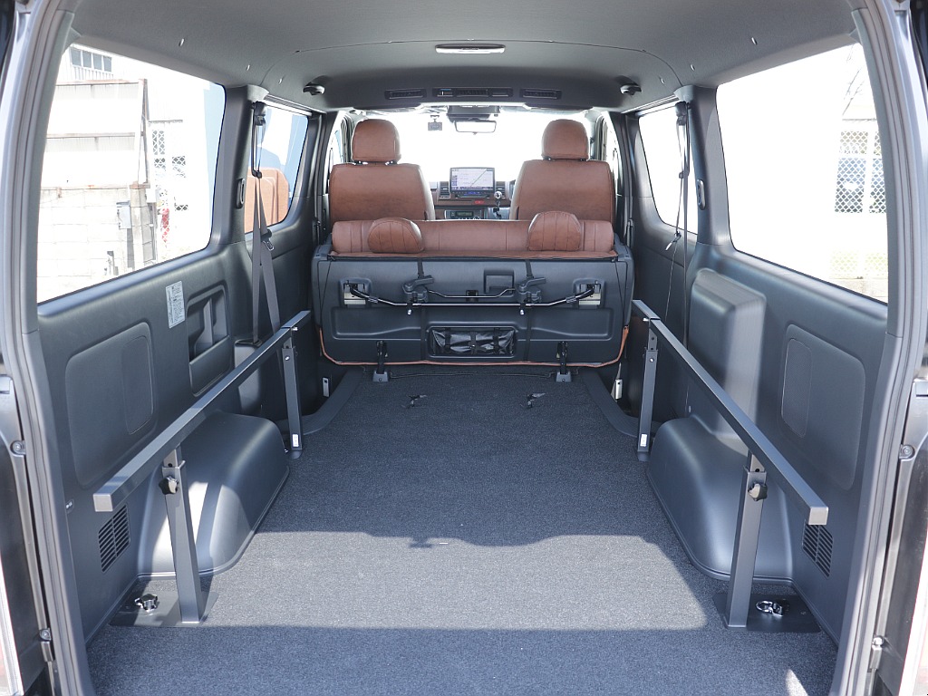 取り外しも可能になっておりますので大きい荷物でも楽々載せられるラゲッチスペースも確保可能です！！