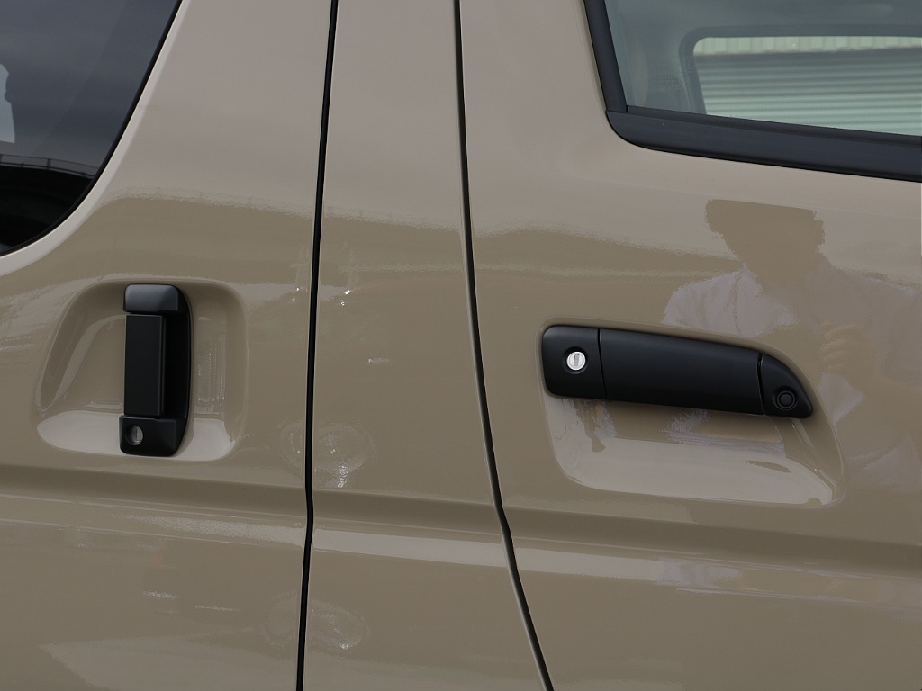 トヨタ ハイエースバン(35枚目)