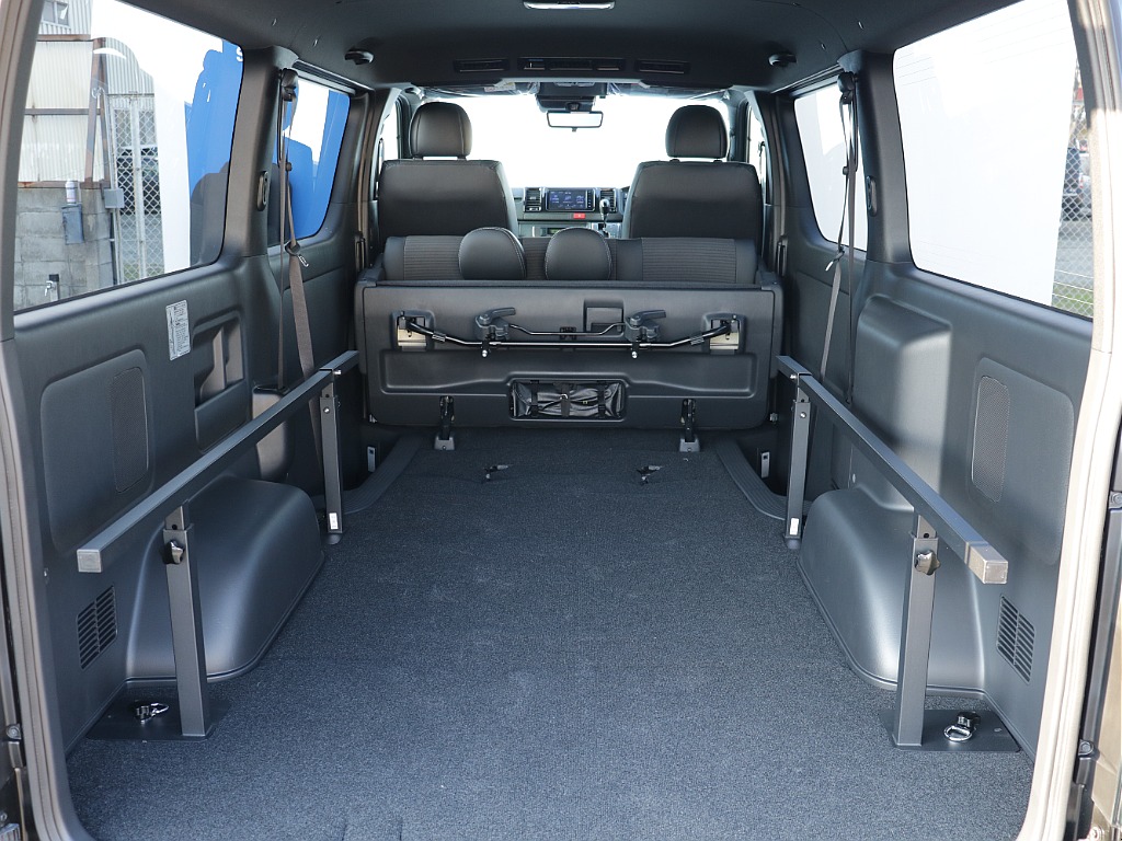 取り外しも可能になっておりますので大きい荷物でも楽々乗せられるラゲッチスペースも確保可能になっております♪