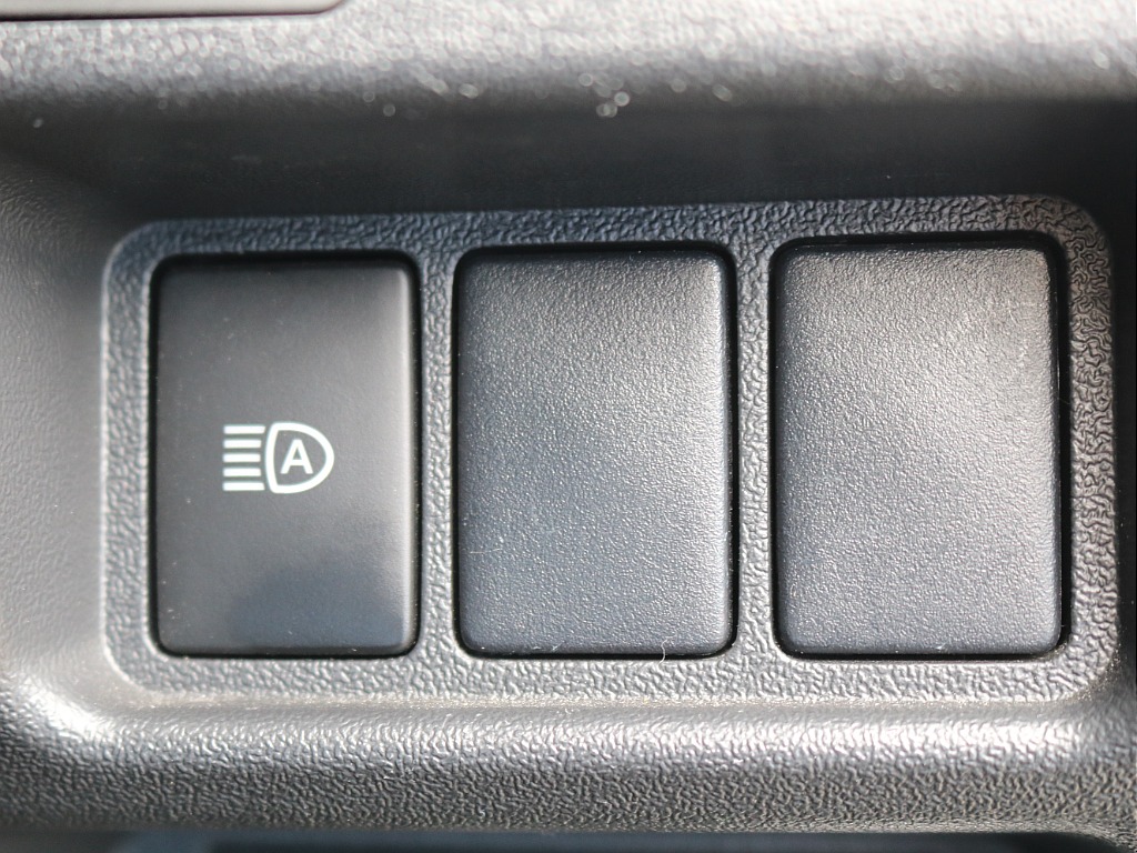 ＦＬＥＸグループは「すべての人に愛車を」をコンセプトに車種別に全国展開中！愛車と一緒に、ライフスタイルを充実させてもらいたいという思いで、ランクル仙台泉店では皆様のご要望になんでもお応えします♪