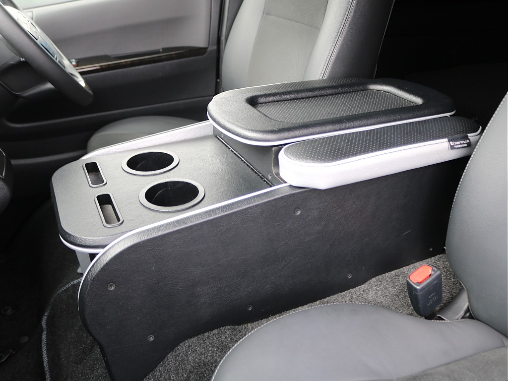 ＦＬＥＸグループは「すべての人に愛車を」をコンセプトに車種別に全国展開中！愛車と一緒に、ライフスタイルを充実させてもらいたいという思いで、ランクル仙台泉店では皆様のご要望になんでもお応えします♪