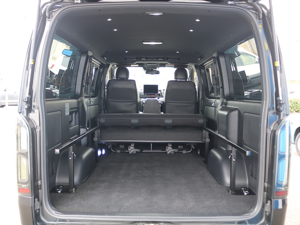 ＦＬＥＸグループは「すべての人に愛車を」をコンセプトに車種別に全国展開中！愛車と一緒に、ライフスタイルを充実させてもらいたいという思いで、ランクル仙台泉店では皆様のご要望になんでもお応えします♪