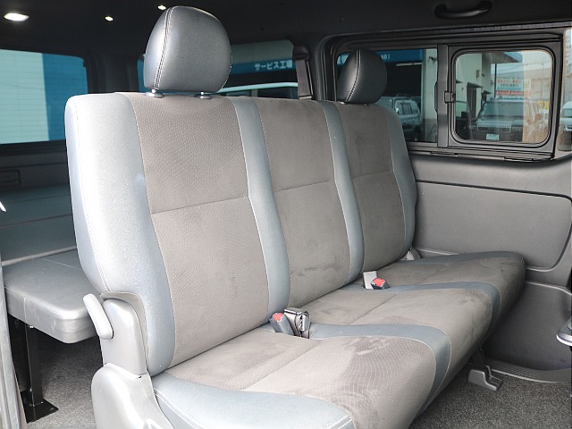 北海道～沖縄まで日本全国、遠方納車大歓迎です！現車確認が難しいお客様もご安心ください！お客様の目線に合わせ、お車のコンディション、装備品を細部までお伝えいたします！もちろん、ご自宅納車ＯＫです！