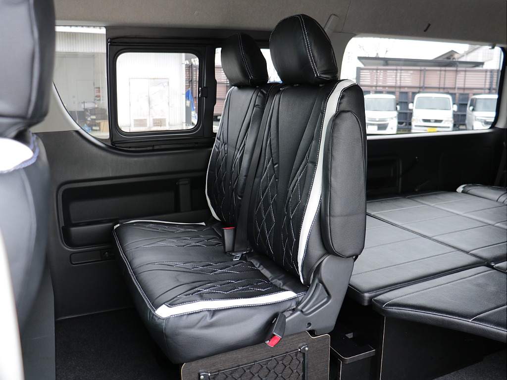 セカンドシートもかっこいいですね♪
