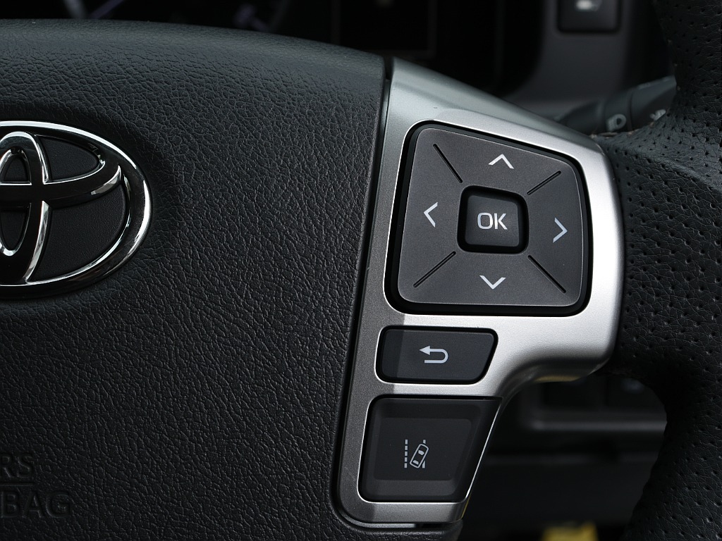 トヨタ ハイエース(57枚目)