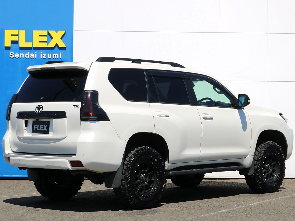 実際にご来店が難しい、遠方にお住まいのお客様もご安心ください！お電話やメールにてお車のご説明、ご覧になりたい箇所の追加画像、お見積書の郵送、と当店スタッフが丁寧に対応させていただきます♪