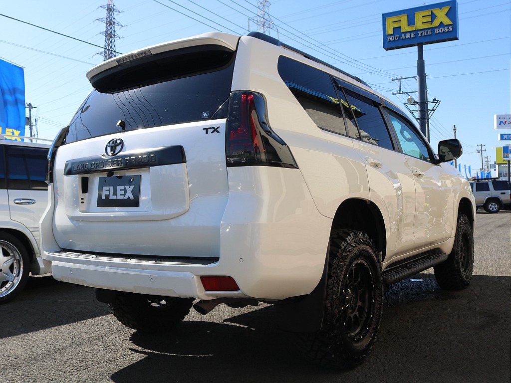 ＦＬＥＸグループは「すべての人に愛車を」をコンセプトに車種別に全国展開中！愛車と一緒に、ライフスタイルを充実させてもらいたいという思いで、ランクル仙台泉店では皆様のご要望になんでもお応えします♪