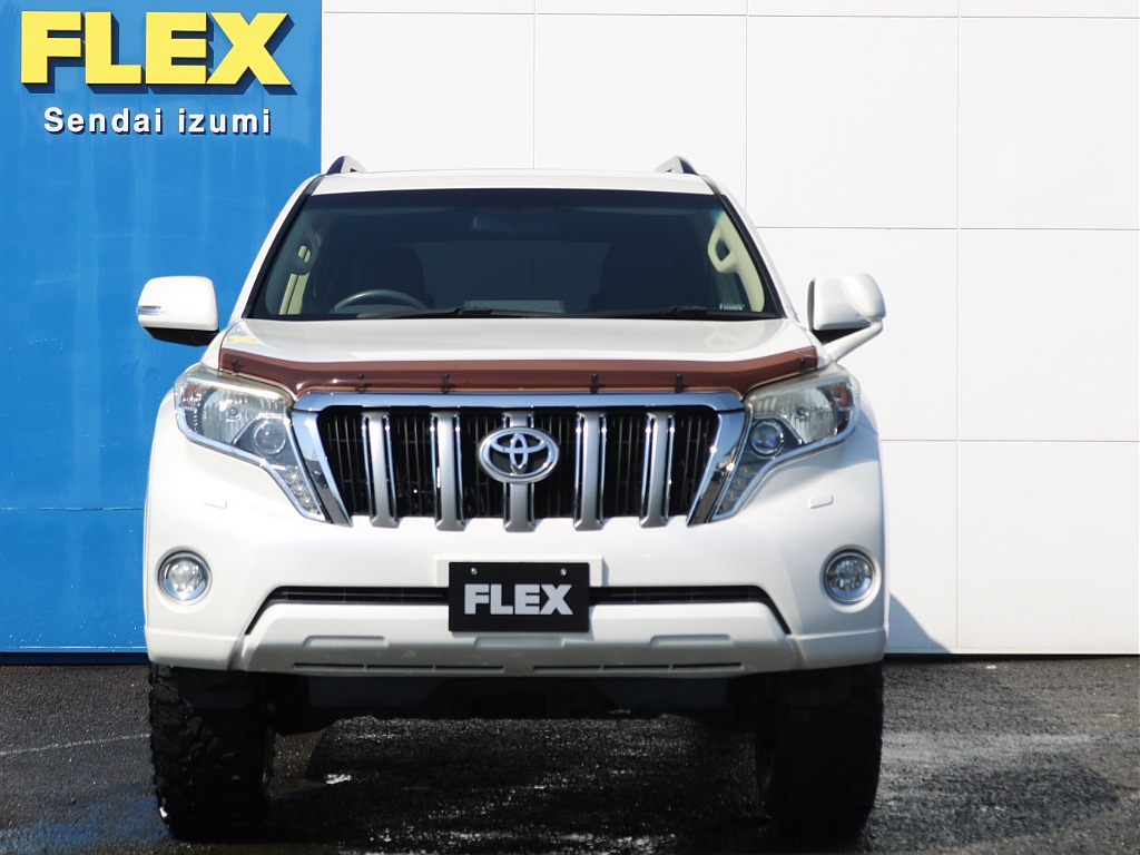 ＦＬＥＸグループは「すべての人に愛車を」をコンセプトに車種別に全国展開中！愛車と一緒に、ライフスタイルを充実させてもらいたいという思いで、ランクル仙台泉店では皆様のご要望になんでもお応えします♪