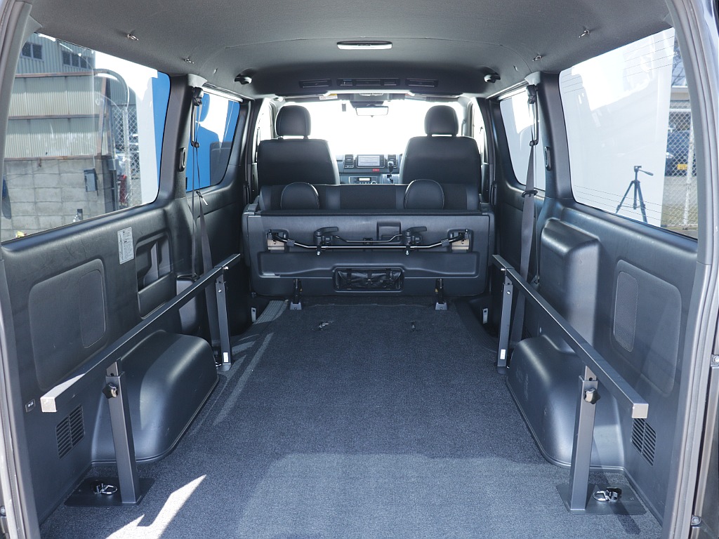 取り外しも可能になっておりますので大きい荷物でも楽々乗せられるラゲッチスペースも確保可能になっております♪