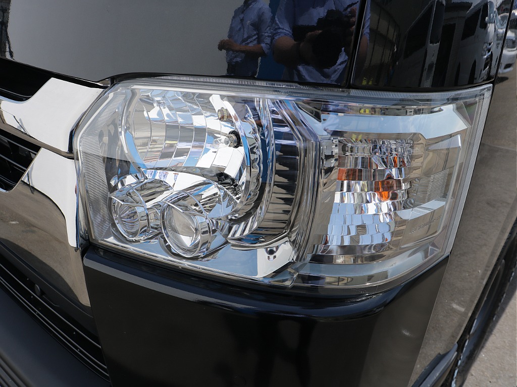 LEDヘッドライトになっておりますので暗いところでも明るく照らしてくれるので安心ですね♪