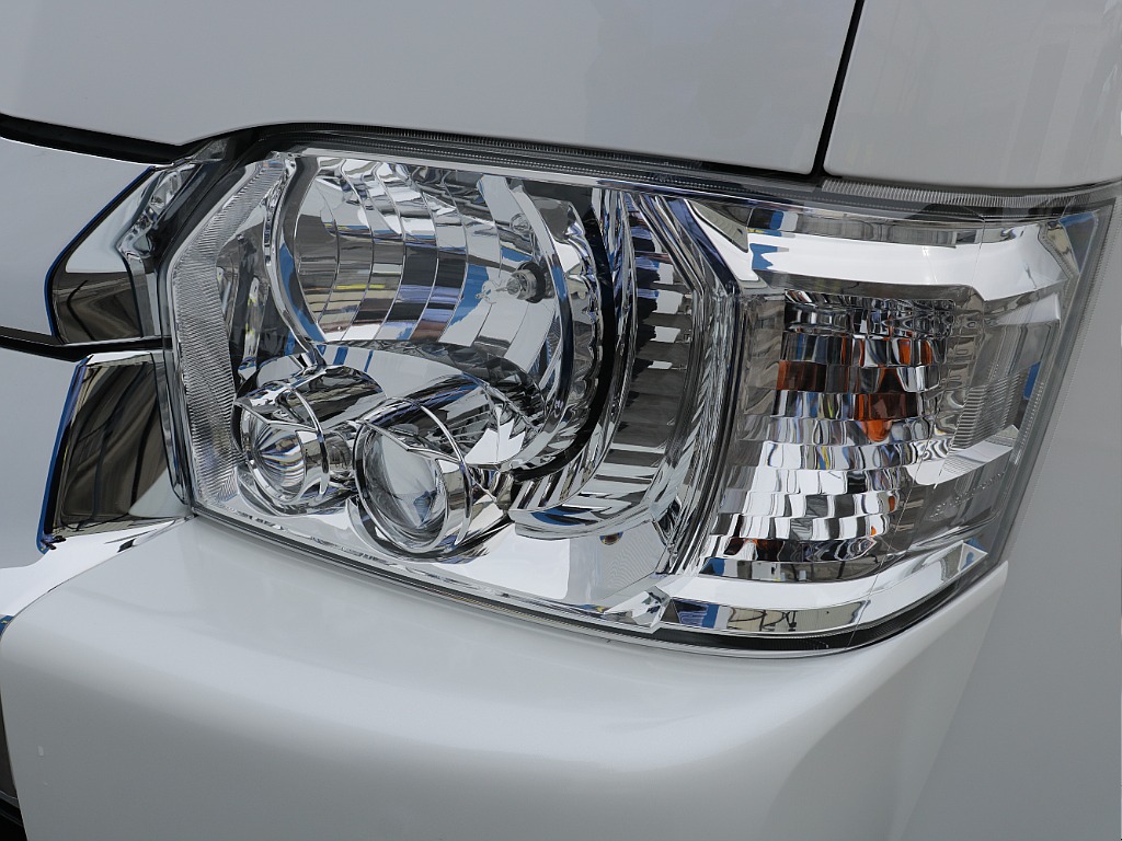 LEDヘッドライトになっておりますので暗いところでも明るく照らしてくれるので安心ですね♪