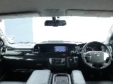 運転席・助手席はワゴンならではの広々空間！長距離ドライブでも快適です♪