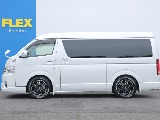 パワースライドドアがついていますので乗り降りが楽々です！