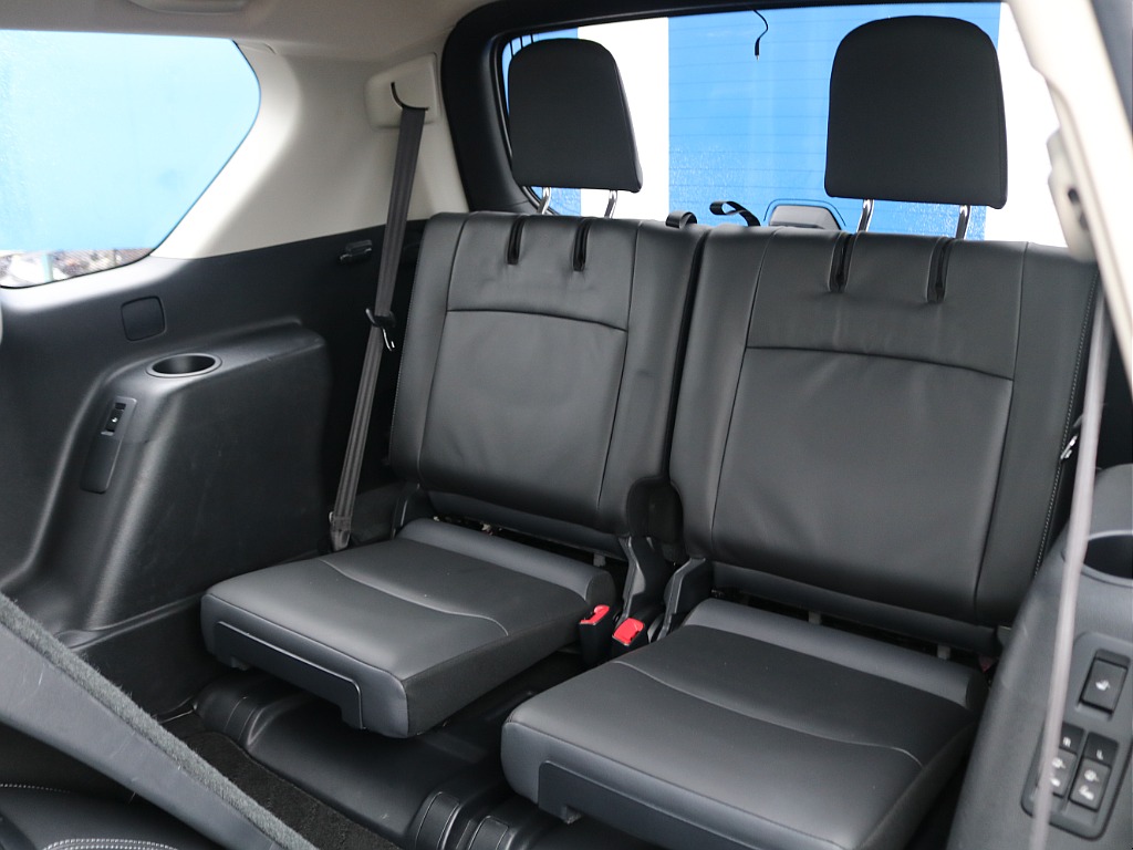 自社認証整備工場完備ですので納車後のカスタム、車検、修理、日々のメンテナンス、など全力でサポートいたします！なんでもお気軽にご相談ください！他店で購入した、お持ち込み車両でも大歓迎ですよ♪