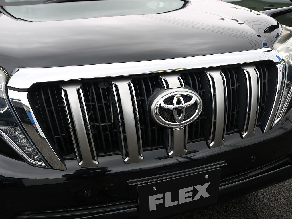 ＦＬＥＸグループは「すべての人に愛車を」をコンセプトに車種別に全国展開中！愛車と一緒に、ライフスタイルを充実させてもらいたいという思いで、ランクル仙台泉店では皆様のご要望になんでもお応えします♪