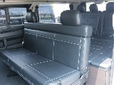 FLEXオリジナル内装架装【アレンジA】の車両です！ 普段使いもアウトドアにも様々な場面で活躍できる1台です♪
