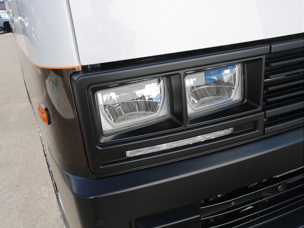 トヨタ&nbsp;ハイエースバン&nbsp;5D2.8DTスーパーGLダークプライムS L 4WD&nbsp;&nbsp;宮城県の詳細画像&nbsp;その8