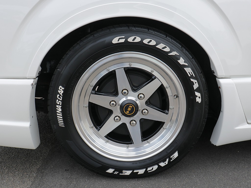 トヨタ ハイエースバン(33枚目)