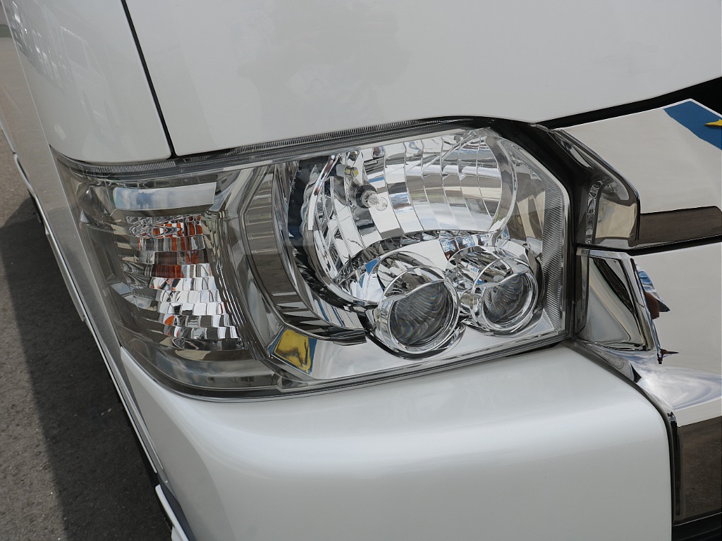 LEDヘッドライトで御座いますので、夜間も安心安全ですね♪
