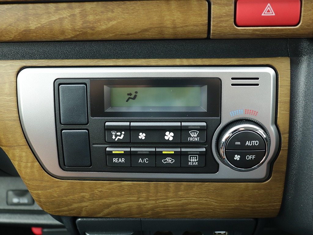 トヨタ&nbsp;ハイエースバン&nbsp;5ドアバン2.8DT スーパーGLロング 4WD&nbsp;アースカラーパッケージ【ベージュ】&nbsp;宮城県の詳細画像&nbsp;その19