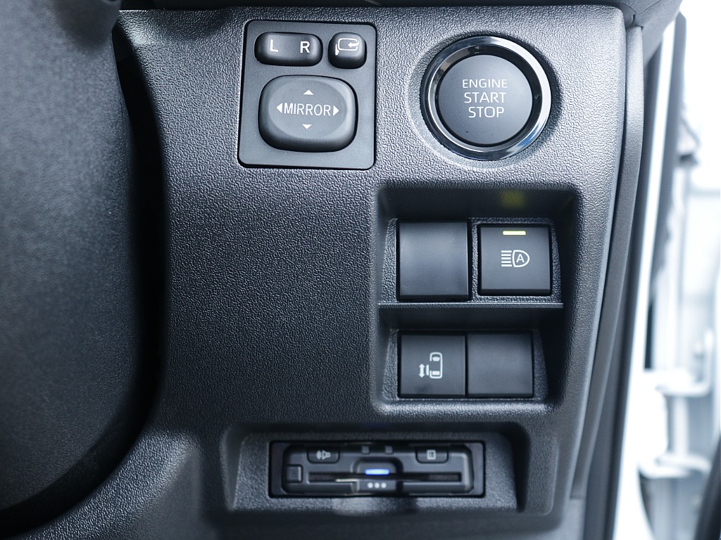 トヨタ&nbsp;ハイエース&nbsp;ワゴン2.7グランドキャビン 4WD&nbsp;&nbsp;宮城県の詳細画像&nbsp;その19