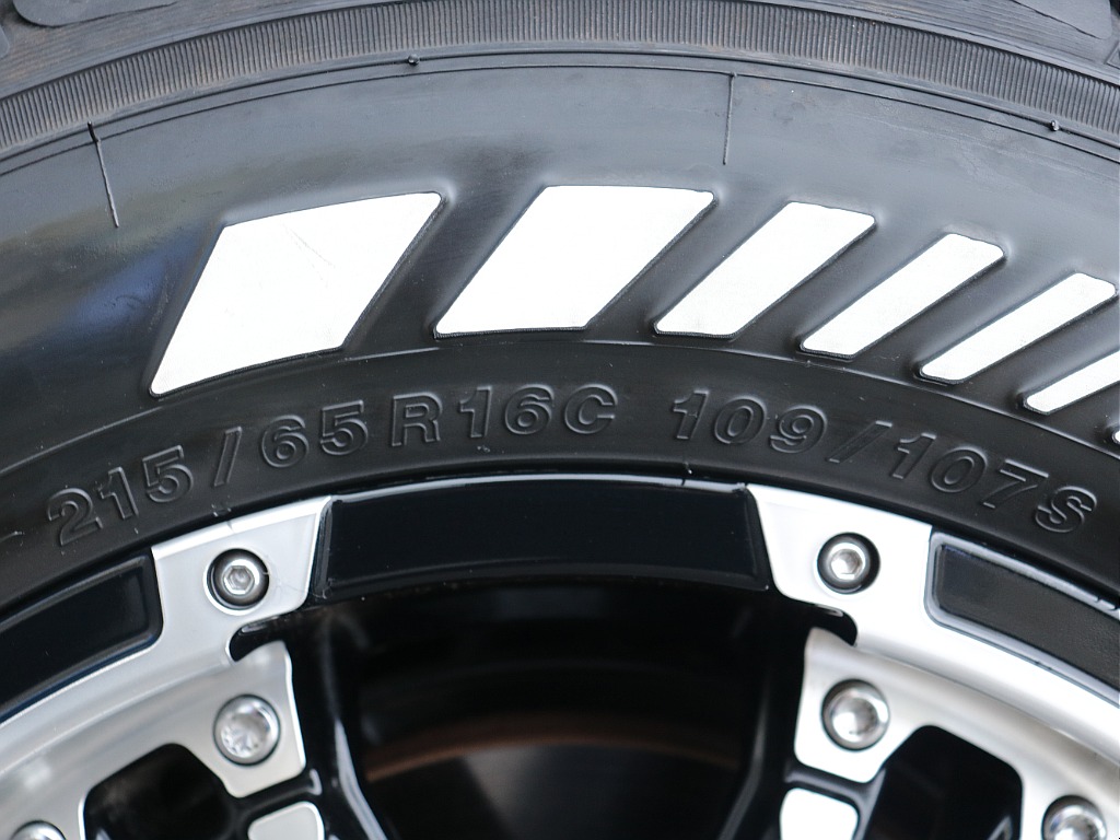 トヨタ&nbsp;ハイエースバン&nbsp;5D2.8DTスーパーGLダークプライムⅡL 4WD&nbsp;ビックX8インチナビ＆ベットキット付き&nbsp;宮城県の詳細画像&nbsp;その11