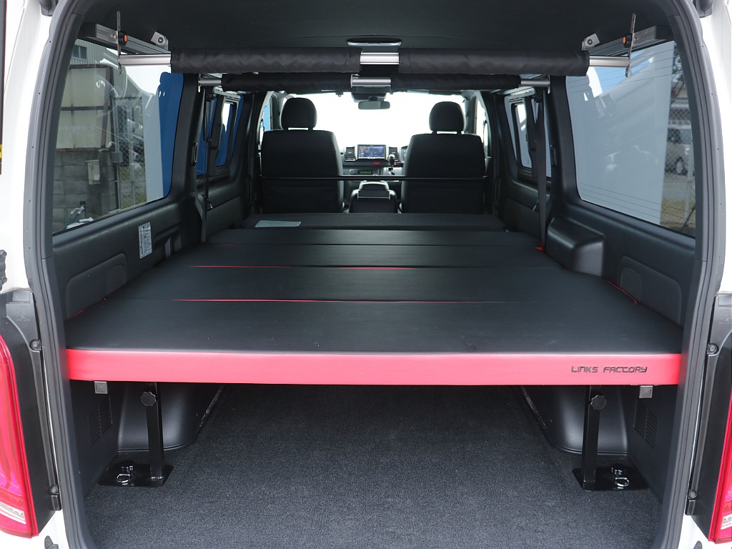 トヨタ&nbsp;ハイエースバン&nbsp;5D2.8DTスーパーGLダークプライムⅡL 4WD&nbsp;ビックX8インチナビ＆ベットキット付き&nbsp;宮城県の詳細画像&nbsp;その17