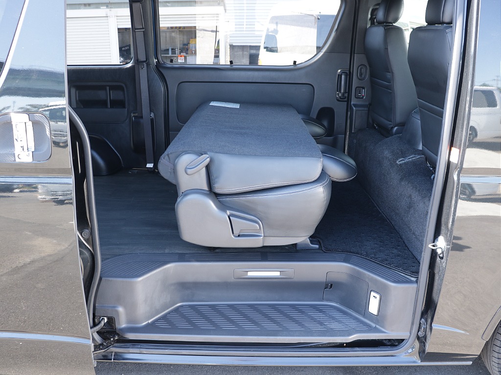 トヨタ&nbsp;ハイエースバン&nbsp;5D2.8DTスーパーGLダークプライムⅡL 4WD&nbsp;&nbsp;宮城県の詳細画像&nbsp;その14