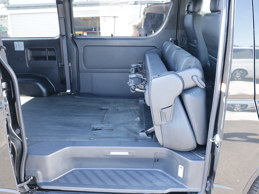 トヨタ&nbsp;ハイエースバン&nbsp;5D2.8DTスーパーGLダークプライムⅡL 4WD&nbsp;&nbsp;宮城県の詳細画像&nbsp;その15