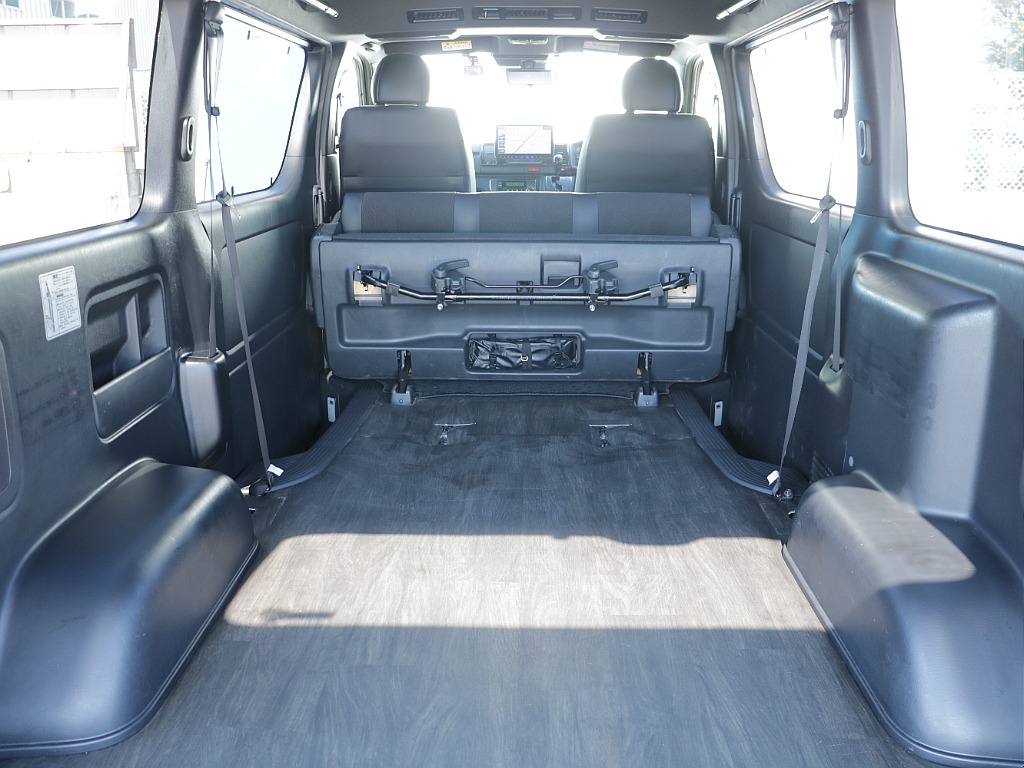 トヨタ&nbsp;ハイエースバン&nbsp;5D2.8DTスーパーGLダークプライムⅡL 4WD&nbsp;&nbsp;宮城県の詳細画像&nbsp;その16