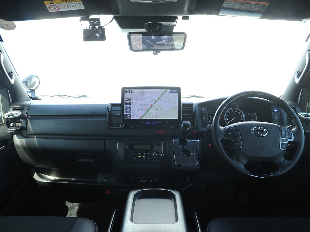 トヨタ&nbsp;ハイエースバン&nbsp;5D2.8DTスーパーGLダークプライムⅡL 4WD&nbsp;&nbsp;宮城県の詳細画像&nbsp;その3