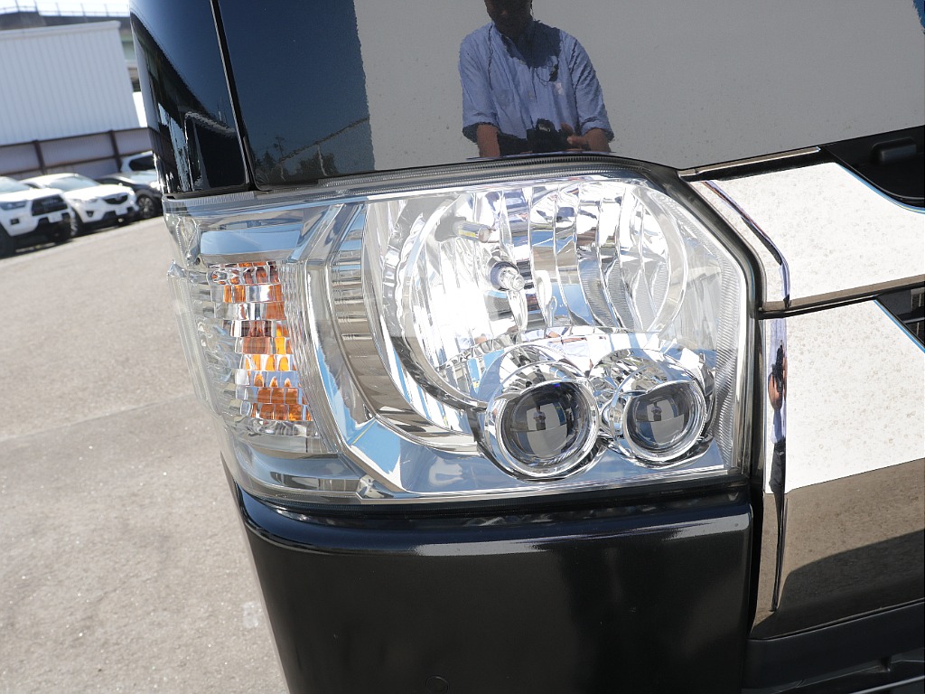 トヨタ&nbsp;ハイエースバン&nbsp;5D2.8DTスーパーGLダークプライムⅡL 4WD&nbsp;&nbsp;宮城県の詳細画像&nbsp;その9