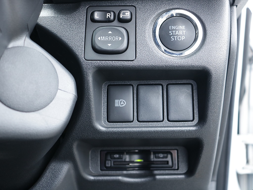 トヨタ&nbsp;ハイエースバン&nbsp;5D2.8DTスーパーGLダークプライムⅡL 4WD&nbsp;&nbsp;宮城県の詳細画像&nbsp;その19