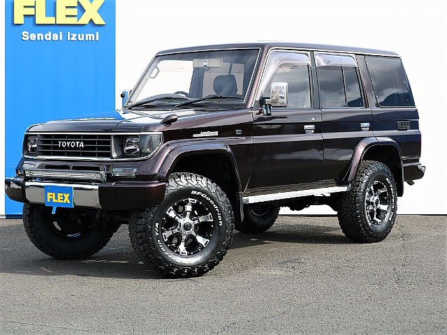 平成7年式ブラウンカラーの78プラドが入庫しました！！カスタムも多数の当店自慢の一台です！！年々価格が上がっている78プラドをお得に購入頂けるチャンスです★