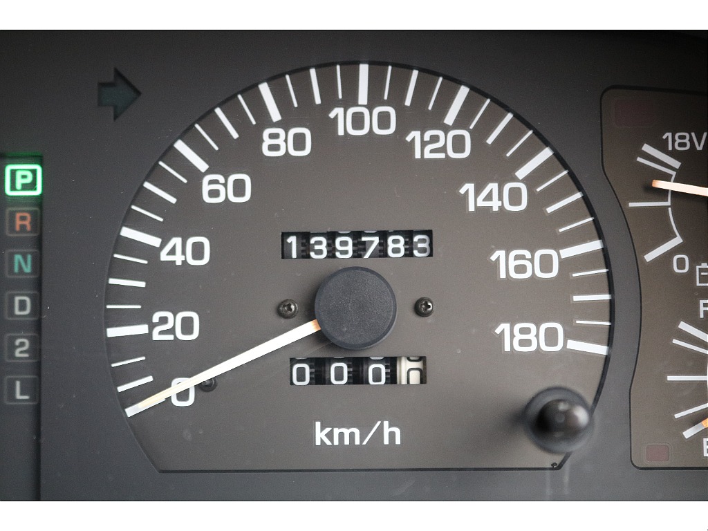 トヨタ ランドクルーザー80 4.5 VXリミテッド 4WD(1480927777) 車探しなら中古車・新車の専門店FLEX＜フレックス＞へ